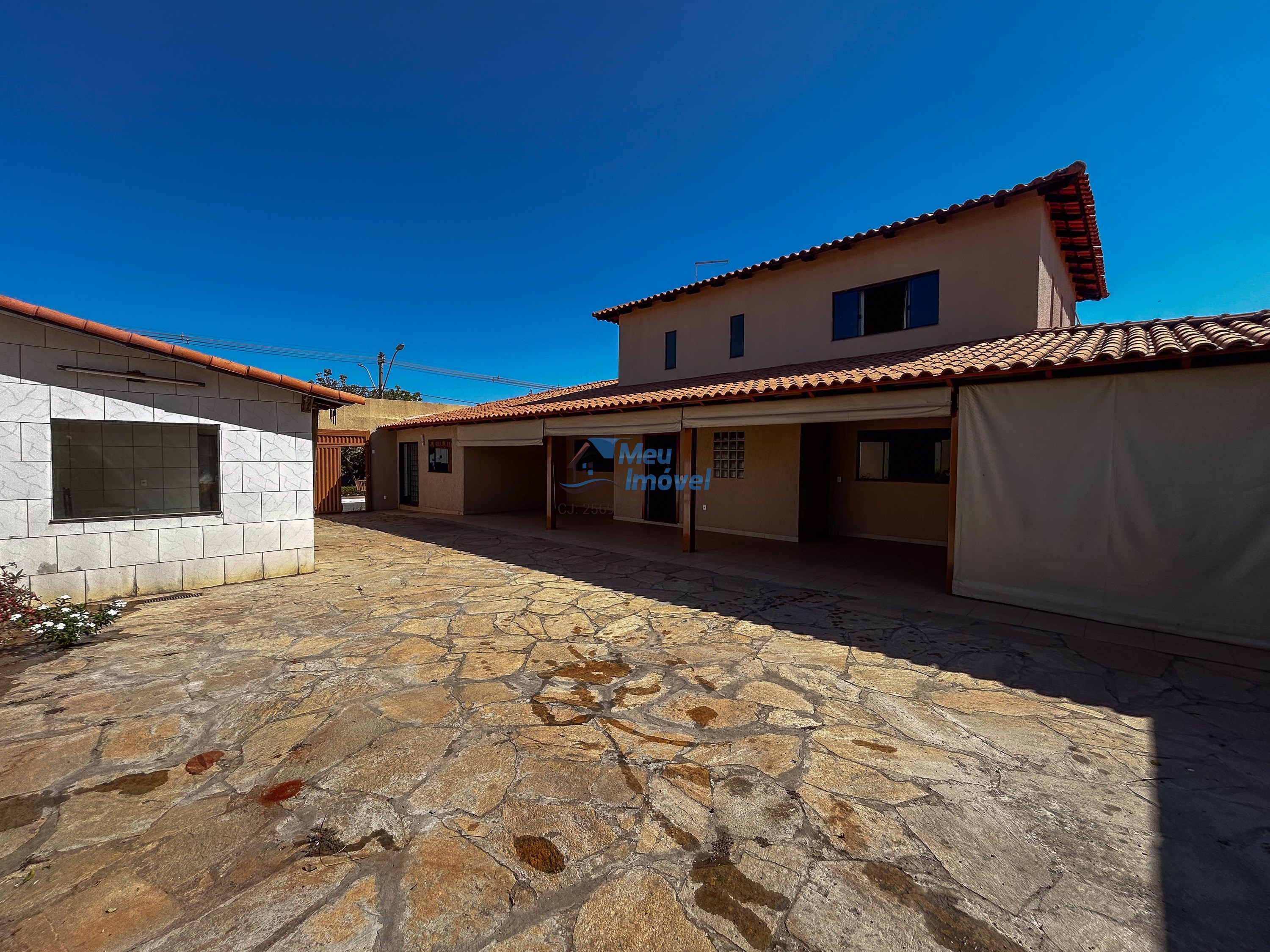 Quadra 2 Conj 1 Vicente Pires Casa 4 Quartos 3 Suítes 4 Vagas 360m² Despensa