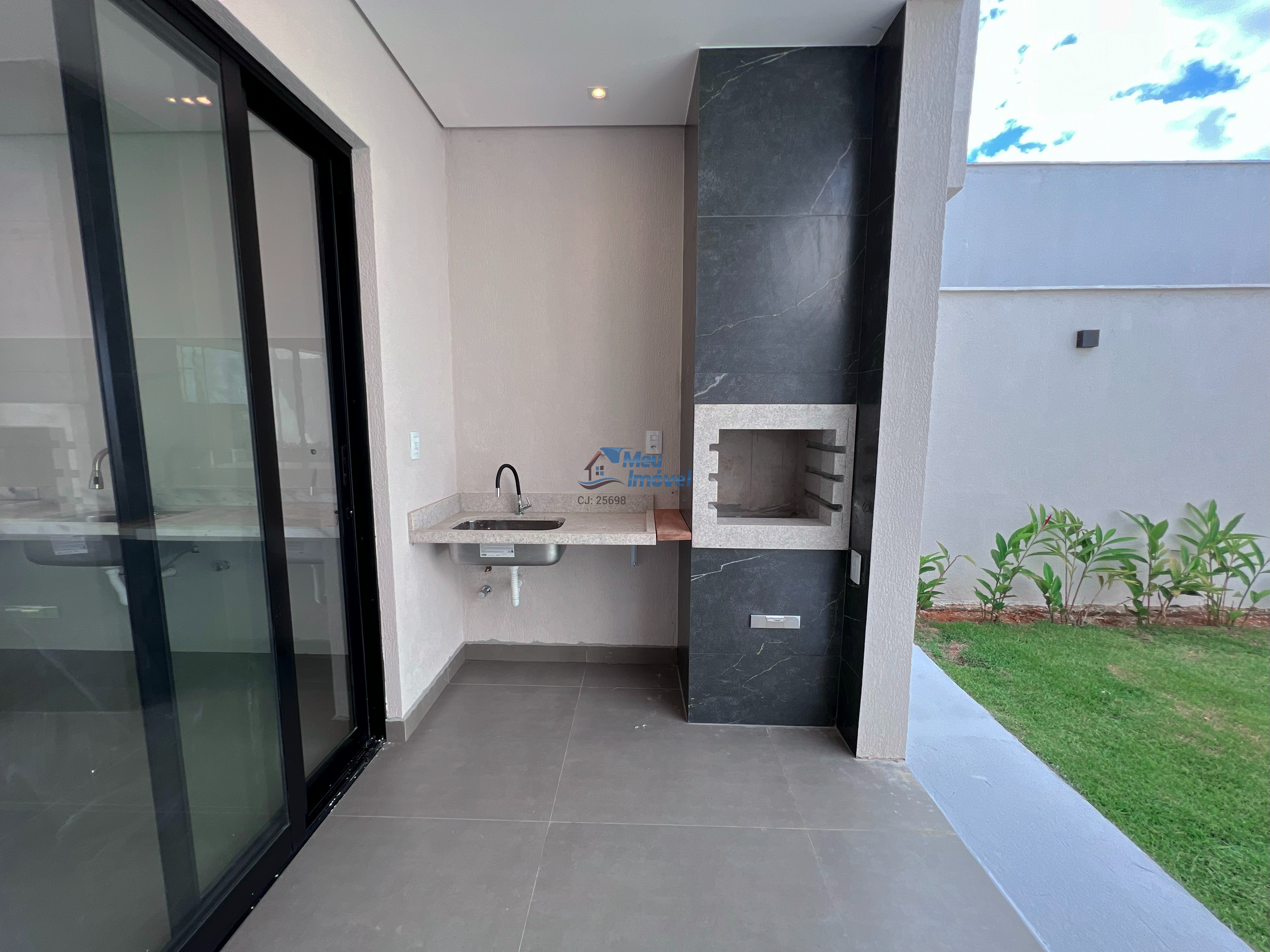Quadra 7 aldeia iii luziânia casa 4 quartos 2 suítes 2 vagas
