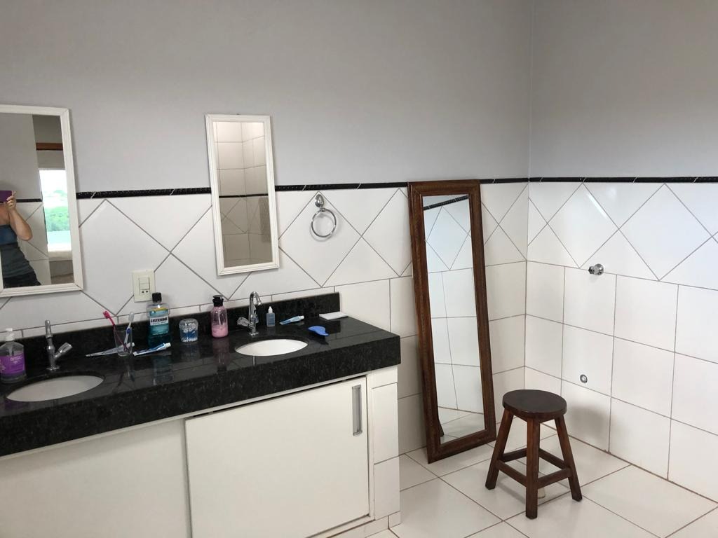 SHA conj 06 Sobrado 4 quartos 4 suítes 400m² 3 vagas Lazer