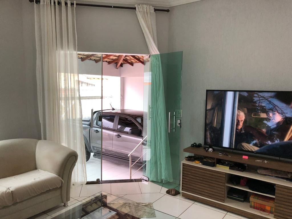 SHA conj 06 Sobrado 4 quartos 4 suítes 400m² 3 vagas Lazer