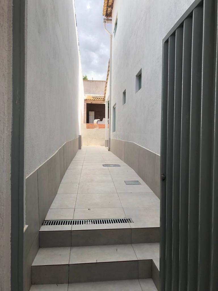 SHA conj 06 Sobrado 4 quartos 4 suítes 400m² 3 vagas Lazer
