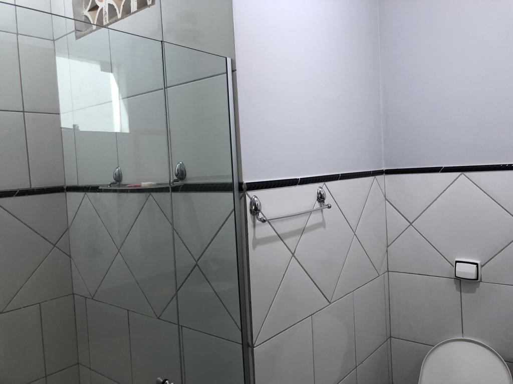 SHA conj 06 Sobrado 4 quartos 4 suítes 400m² 3 vagas Lazer