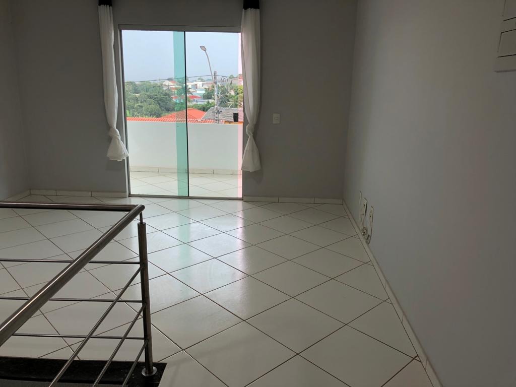 SHA conj 06 Sobrado 4 quartos 4 suítes 400m² 3 vagas Lazer