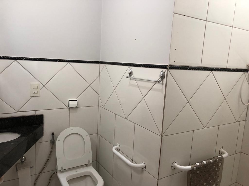 SHA conj 06 Sobrado 4 quartos 4 suítes 400m² 3 vagas Lazer