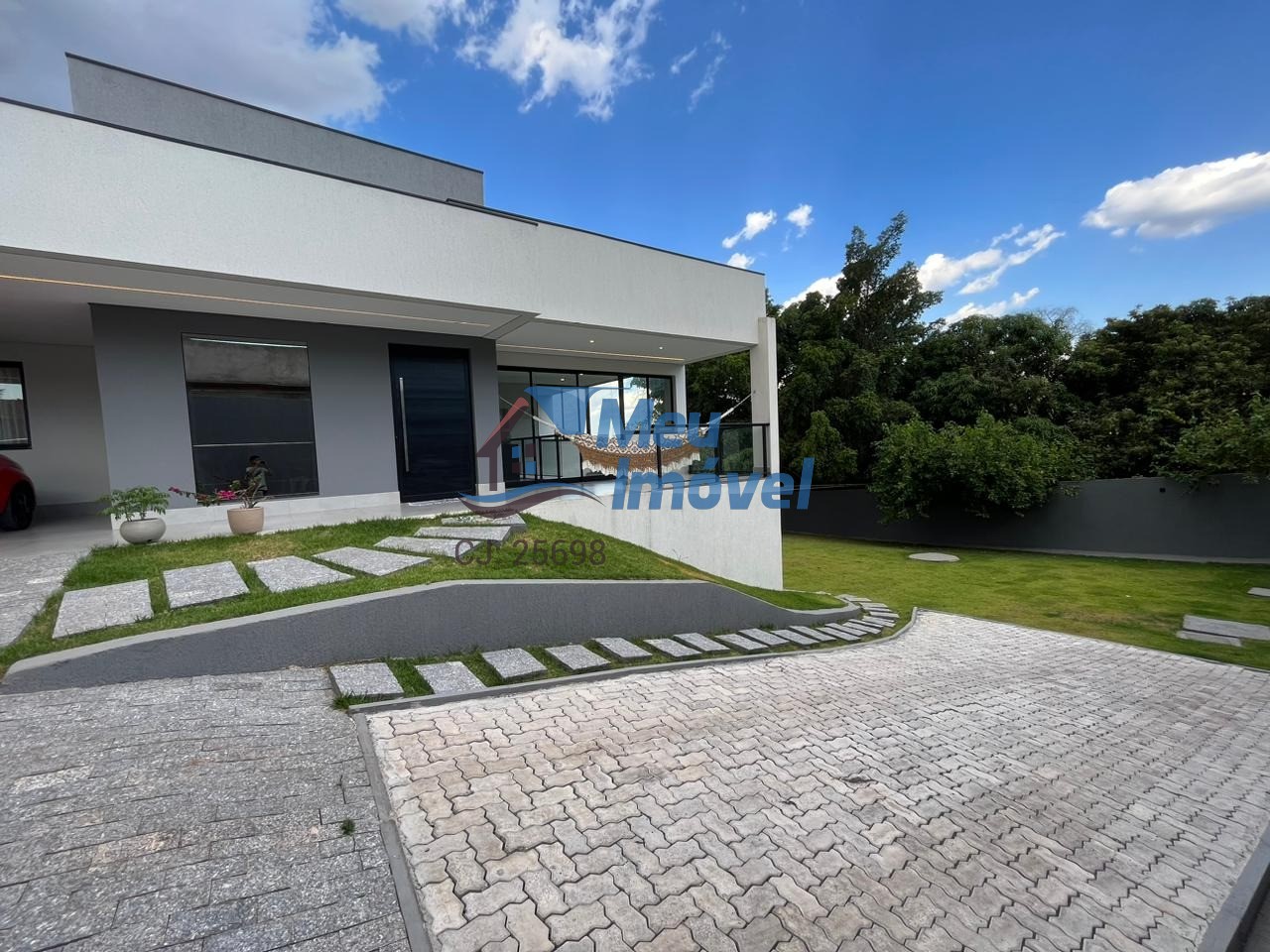 ARNIQUEIRAS CONJ 4 Casa Super Modern 3 suítes 1 Closet 720m² 5 vagas Escritório