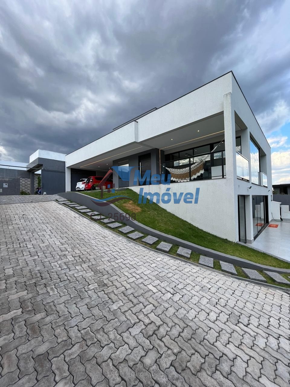 ARNIQUEIRAS CONJ 4 Casa Super Modern 3 suítes 1 Closet 720m² 5 vagas Escritório