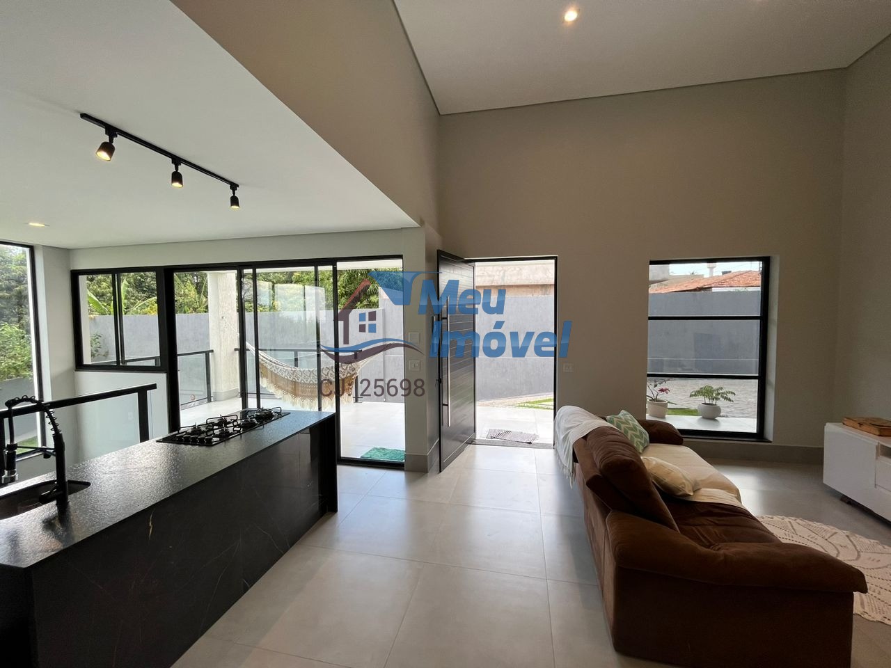 ARNIQUEIRAS CONJ 4 Casa Super Modern 3 suítes 1 Closet 720m² 5 vagas Escritório