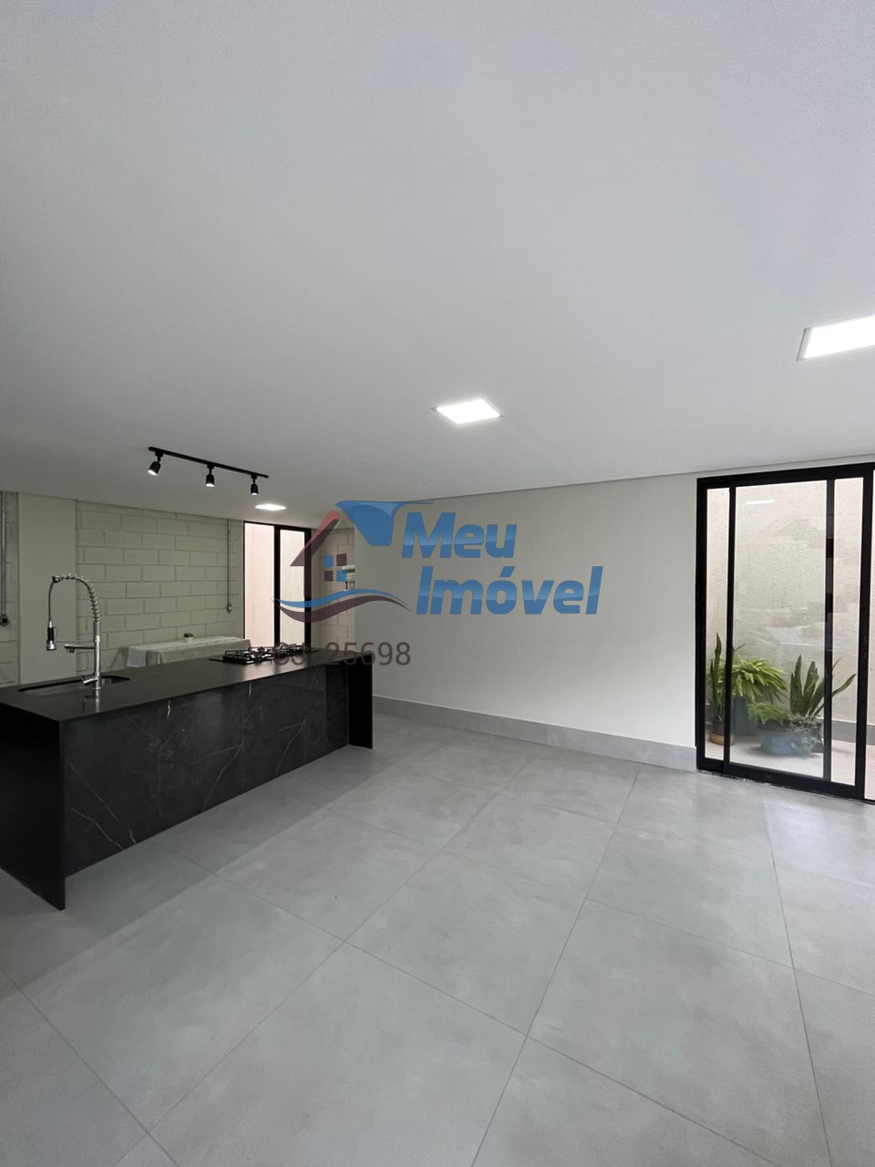 ARNIQUEIRAS CONJ 4 Casa Super Modern 3 suítes 1 Closet 720m² 5 vagas Escritório