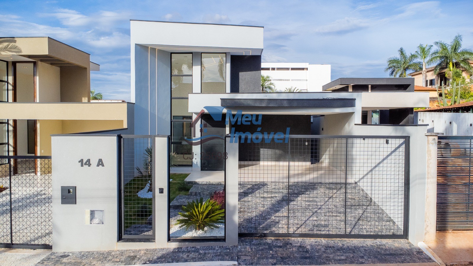 Arniqueiras Casa Alto Padrão 4 Quartos suíte 400m² 4 vaga Armários planejados