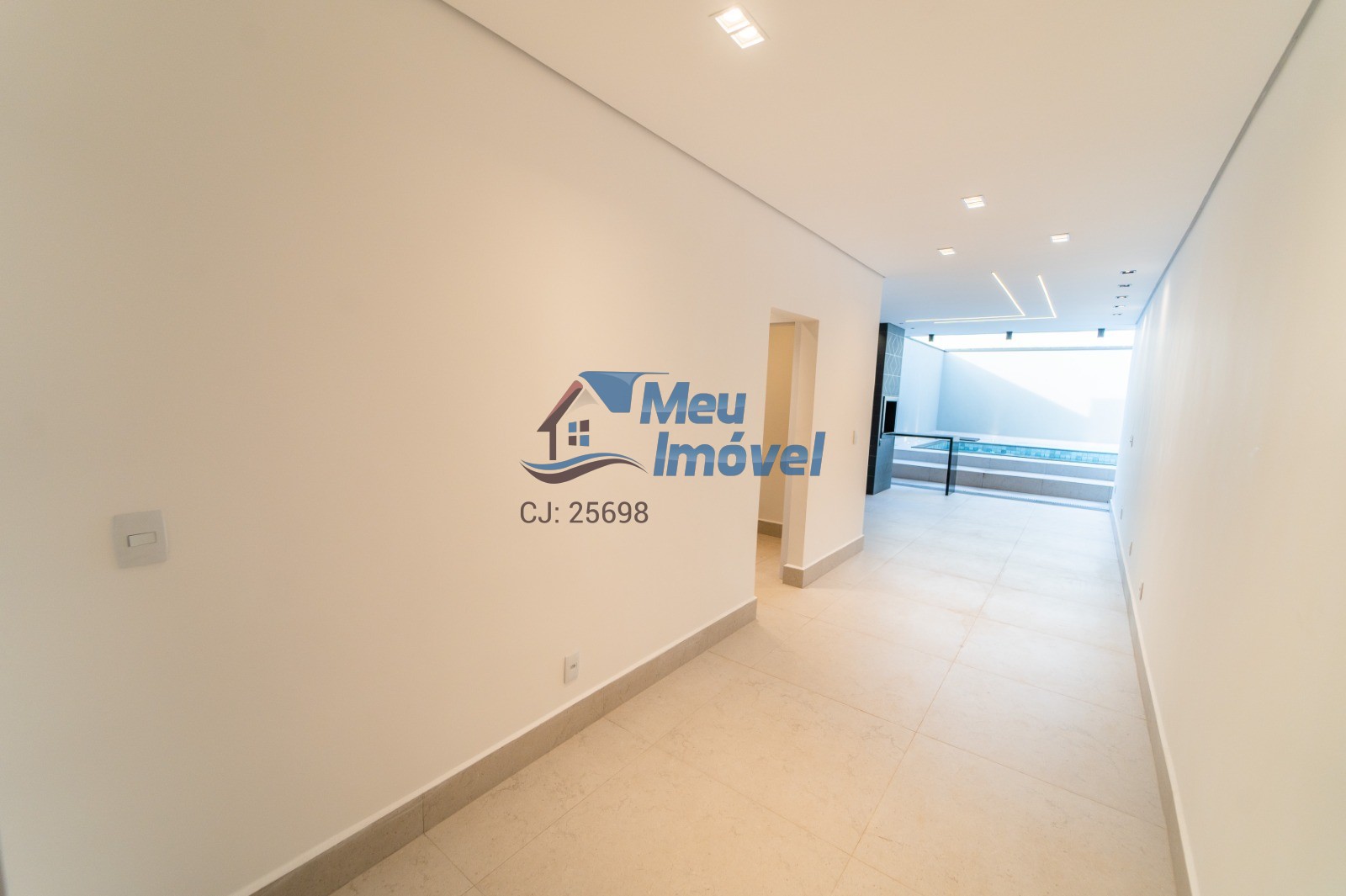 Arniqueiras Casa Alto Padrão 4 Quartos suíte 400m² 4 vaga Armários planejados