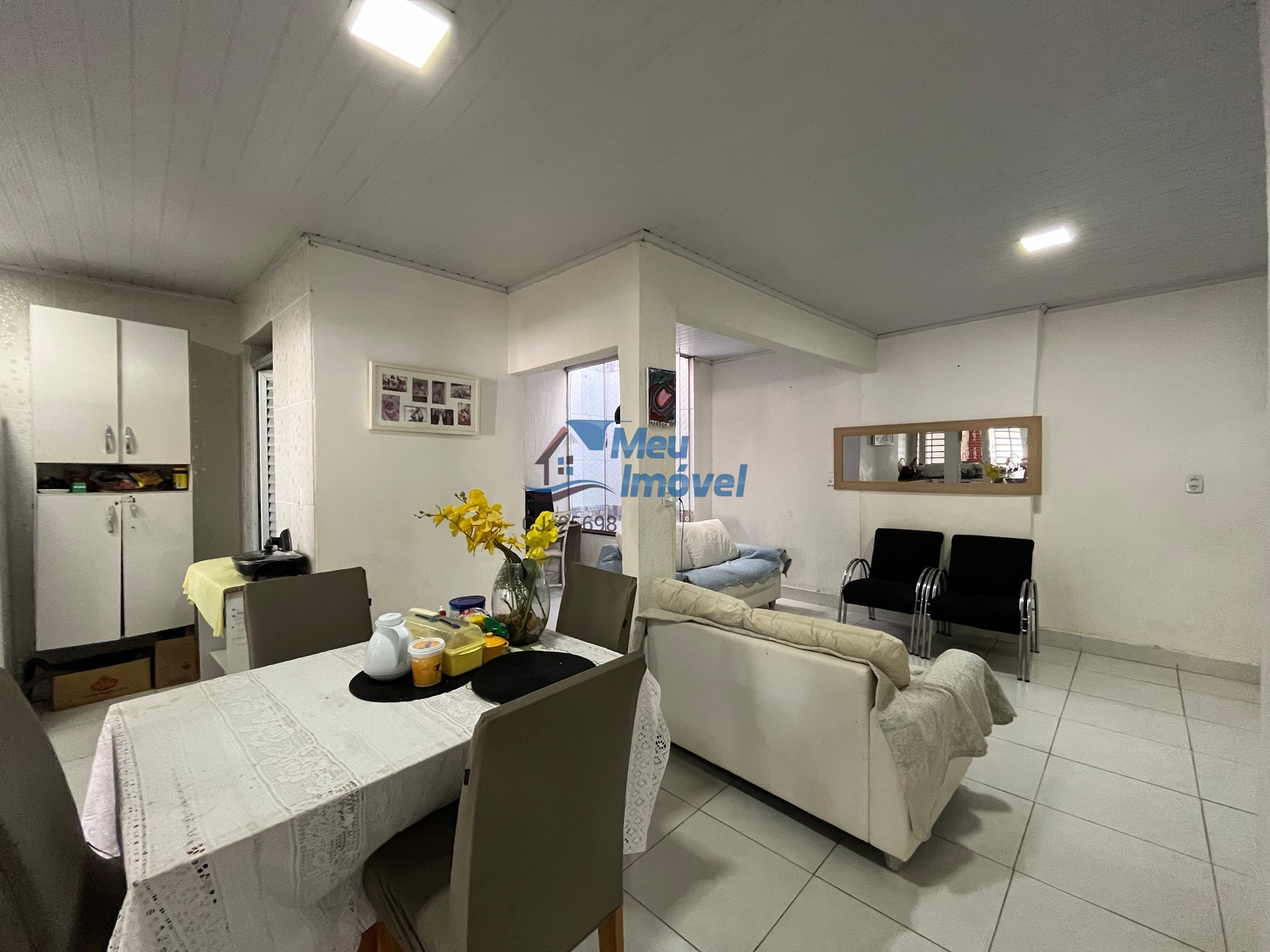 Qr 2 candangolândia casa 2 quartos lote 128m² 2 suites 3 vag
