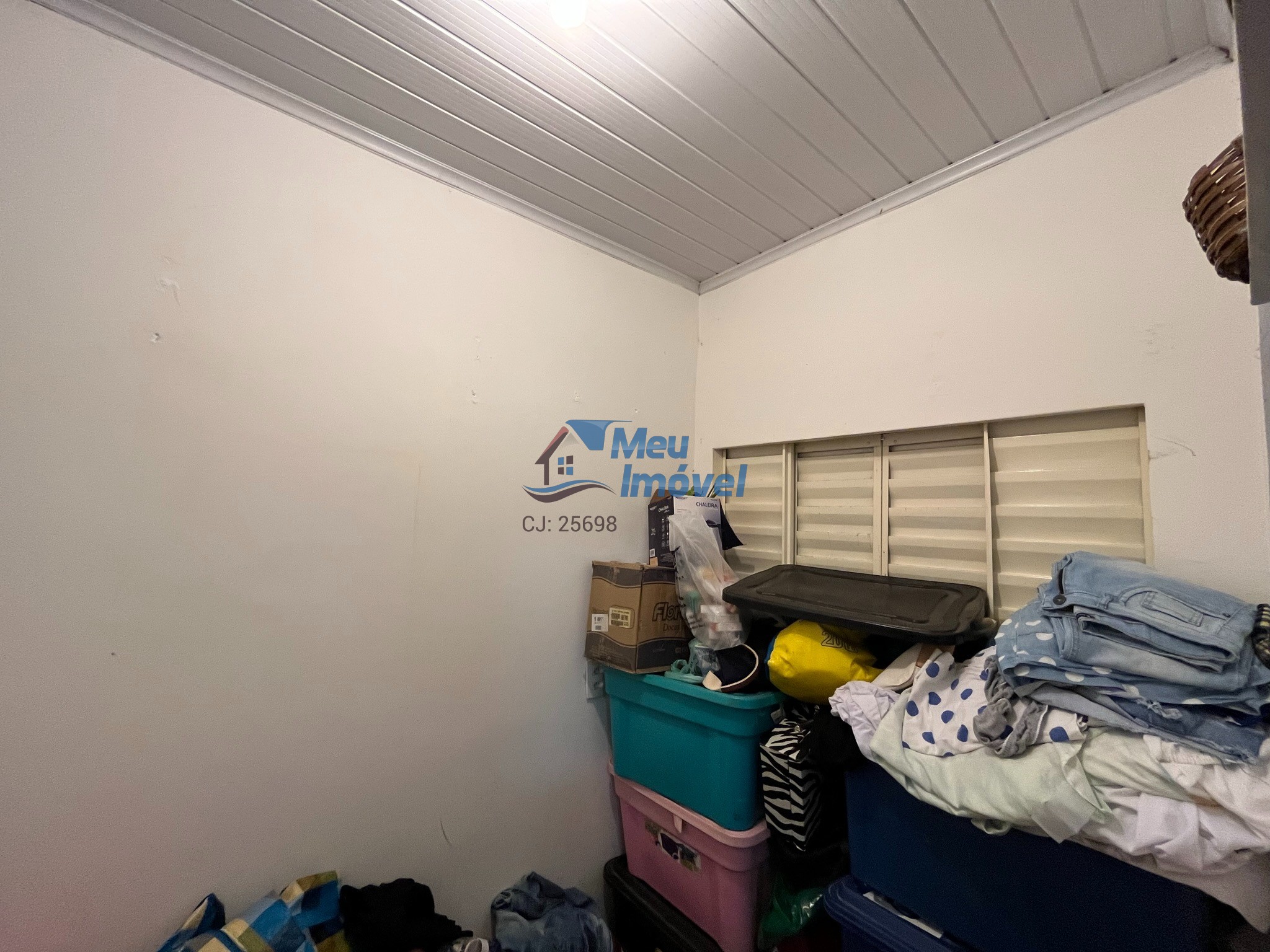 Qr 2 candangolândia casa 2 quartos lote 128m² 2 suites 3 vag