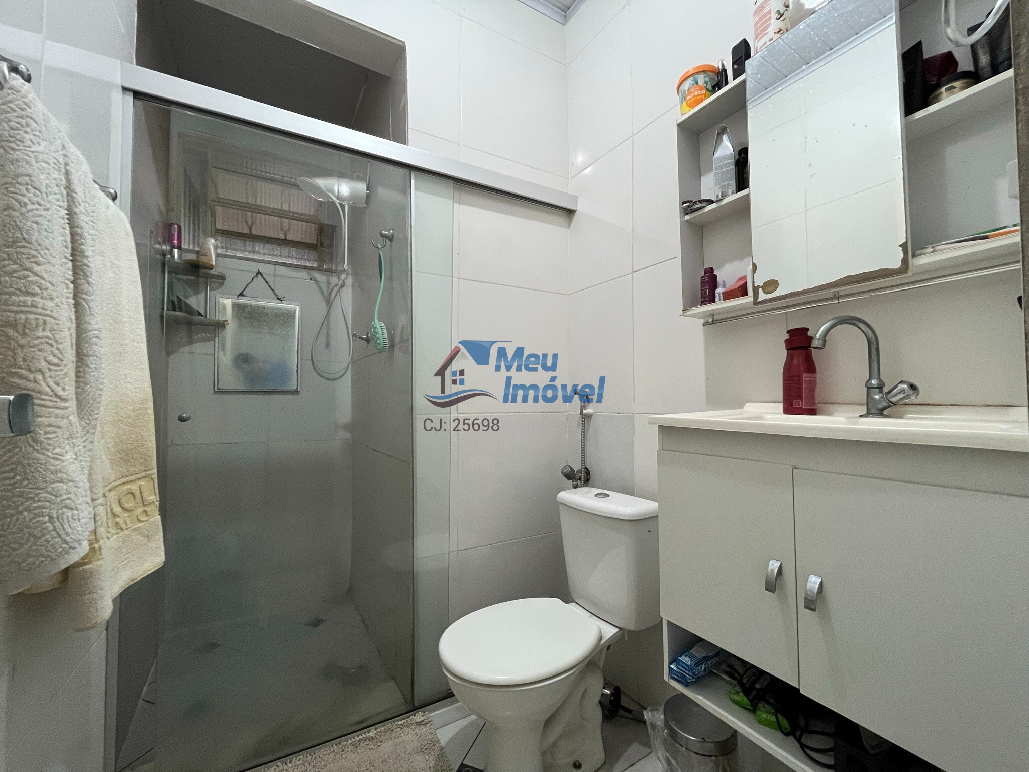 Qr 2 candangolândia casa 2 quartos lote 128m² 2 suites 3 vag