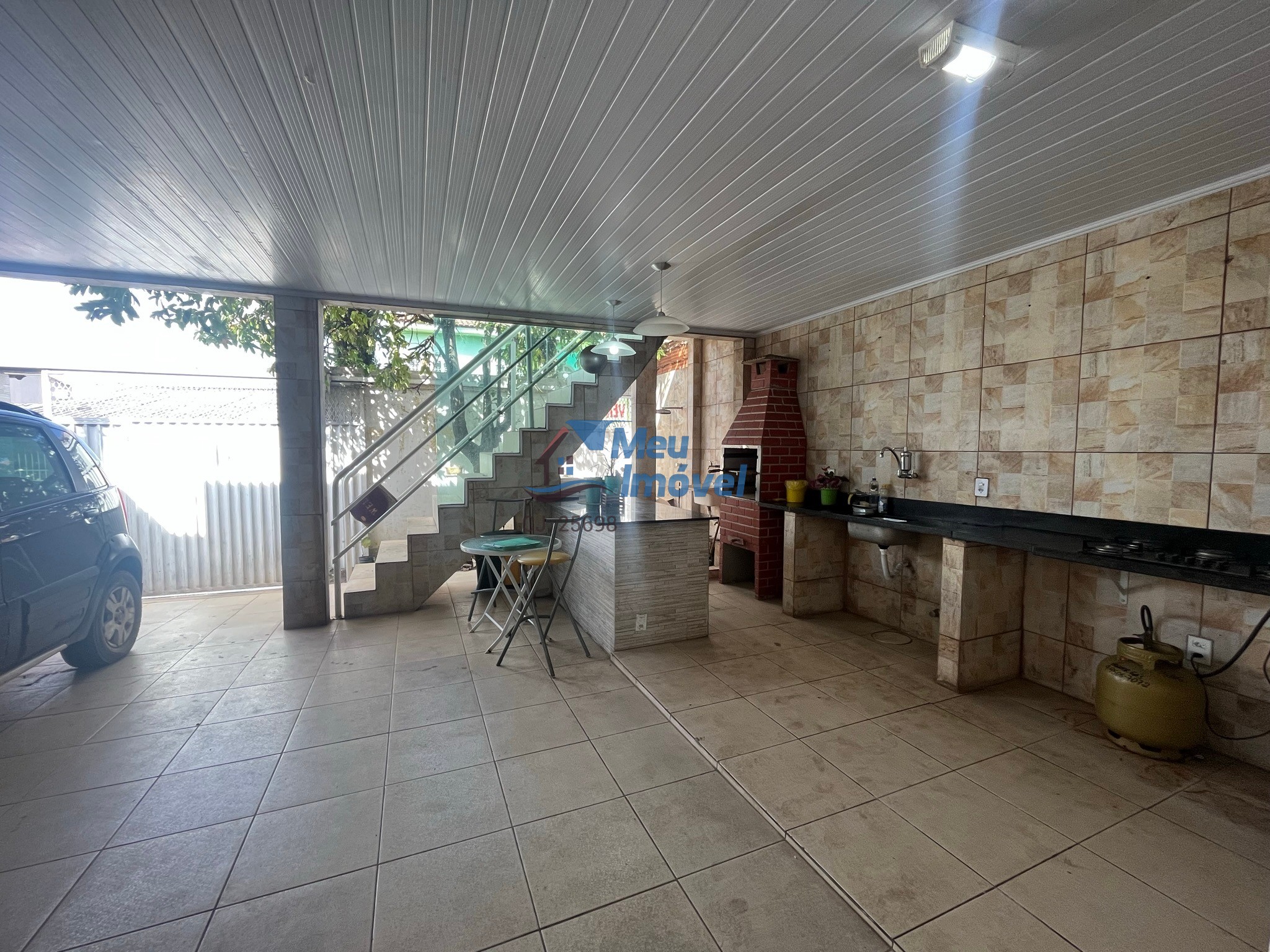 QR 2 Candangolândia Casa 2 quartos lote 128m² 2 suites 3 vagas Ac Financiamento