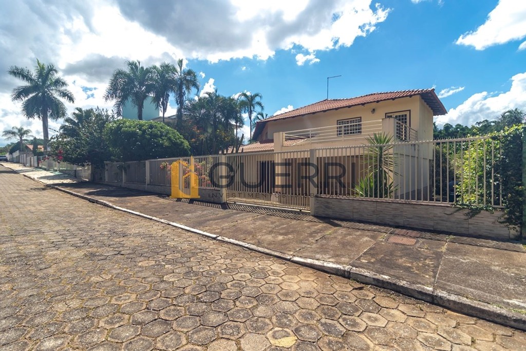 Smpw quadra 4 park way casa 5 quartos 2 suítes 3 vagas lote 