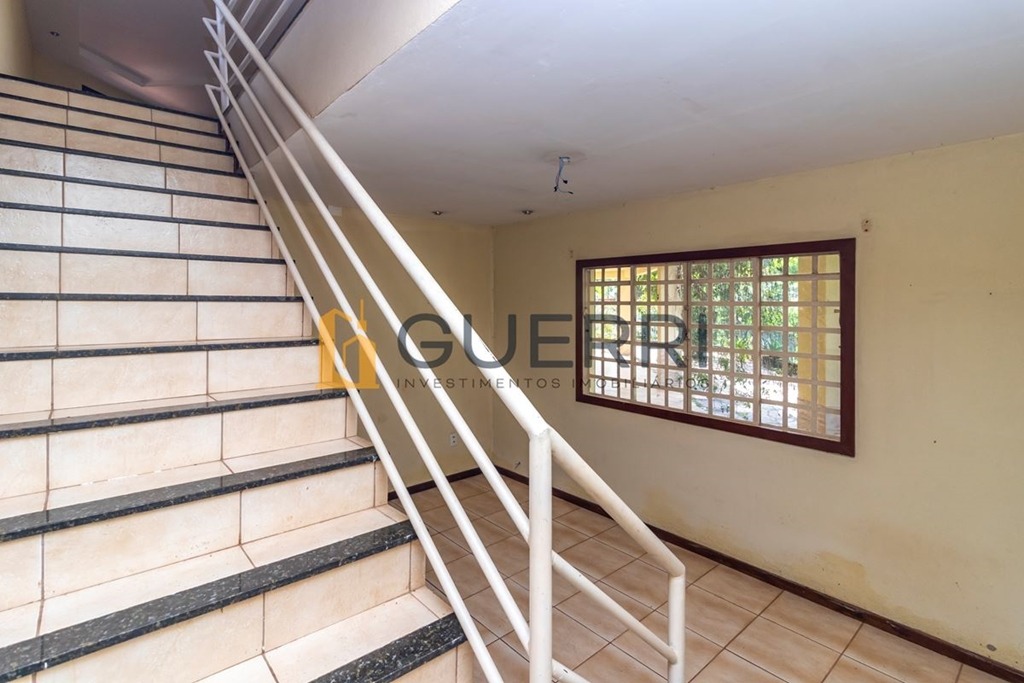 Smpw quadra 4 park way casa 5 quartos 2 suítes 3 vagas lote 