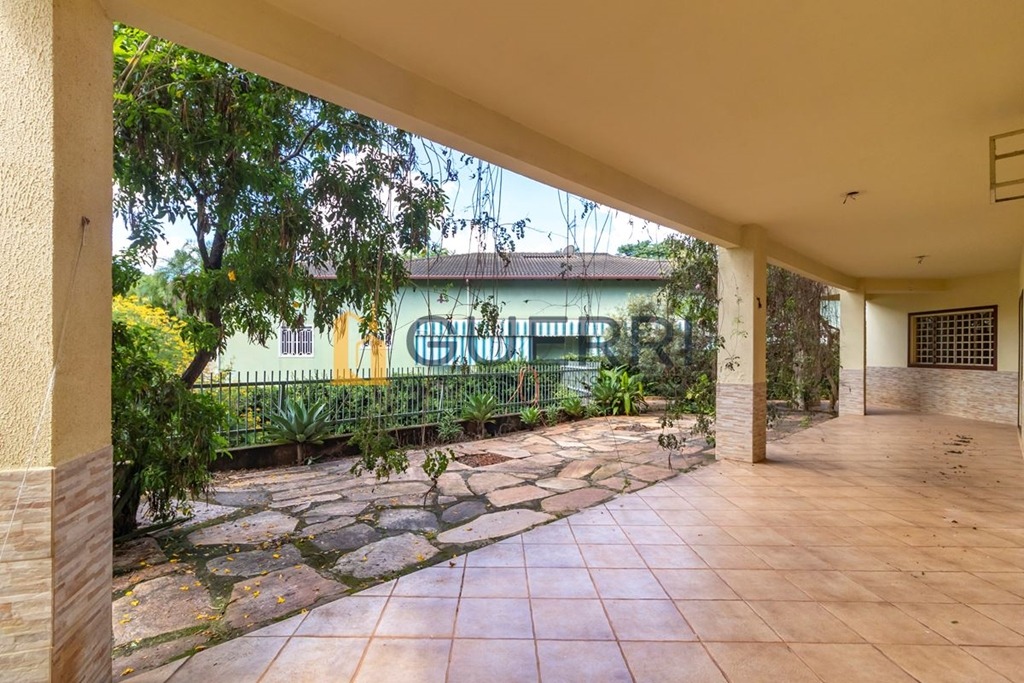 SMPW Quadra 4 Park Way Casa 5 Quartos 2 Suítes 3 Vagas Lote 2500 m² Útil 590 m²