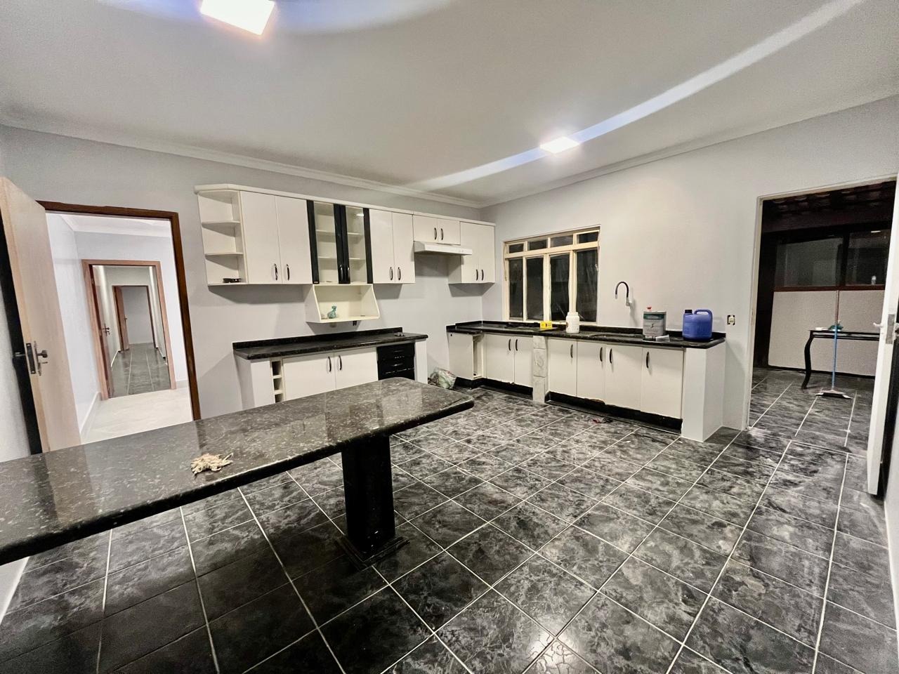 Rua 8 vicente pires casa 3 quartos 1 suíte 4 vagas 740m² esc