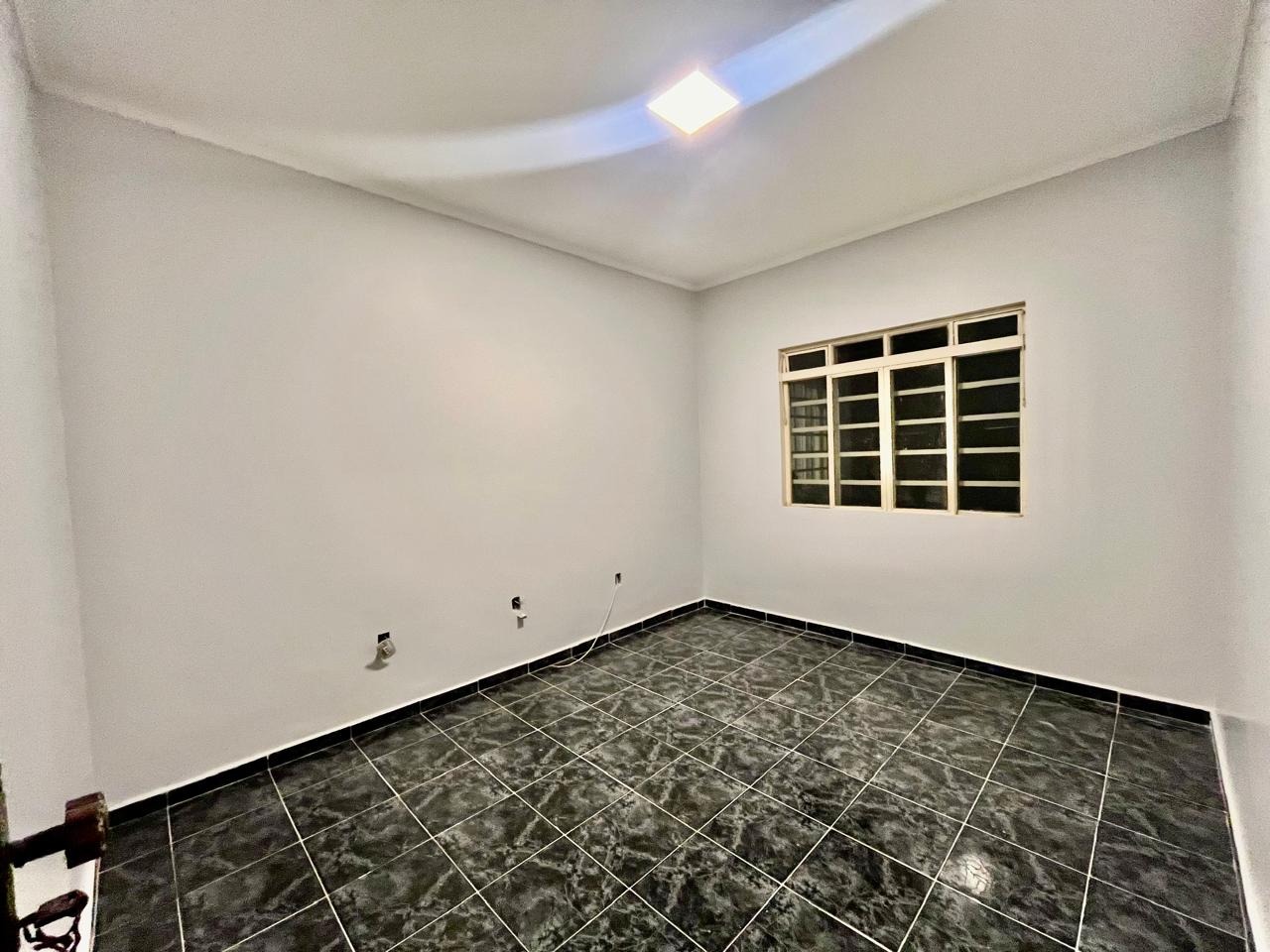 Rua 8 vicente pires casa 3 quartos 1 suíte 4 vagas 740m² esc