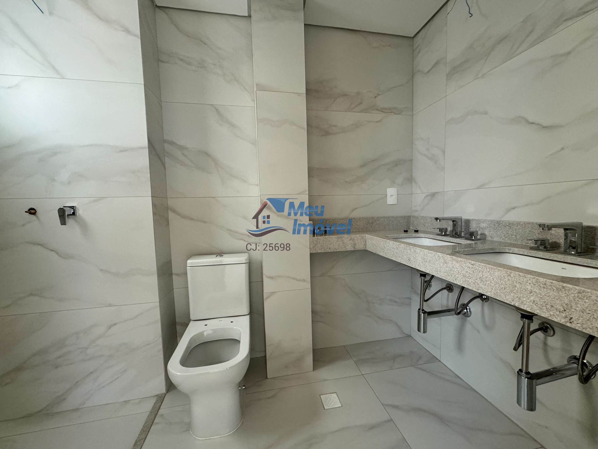 Quadra 208 Costa Azul Cobertura 3 Quartos suíte 185m² 2 Vagas Lazer Ac Finan