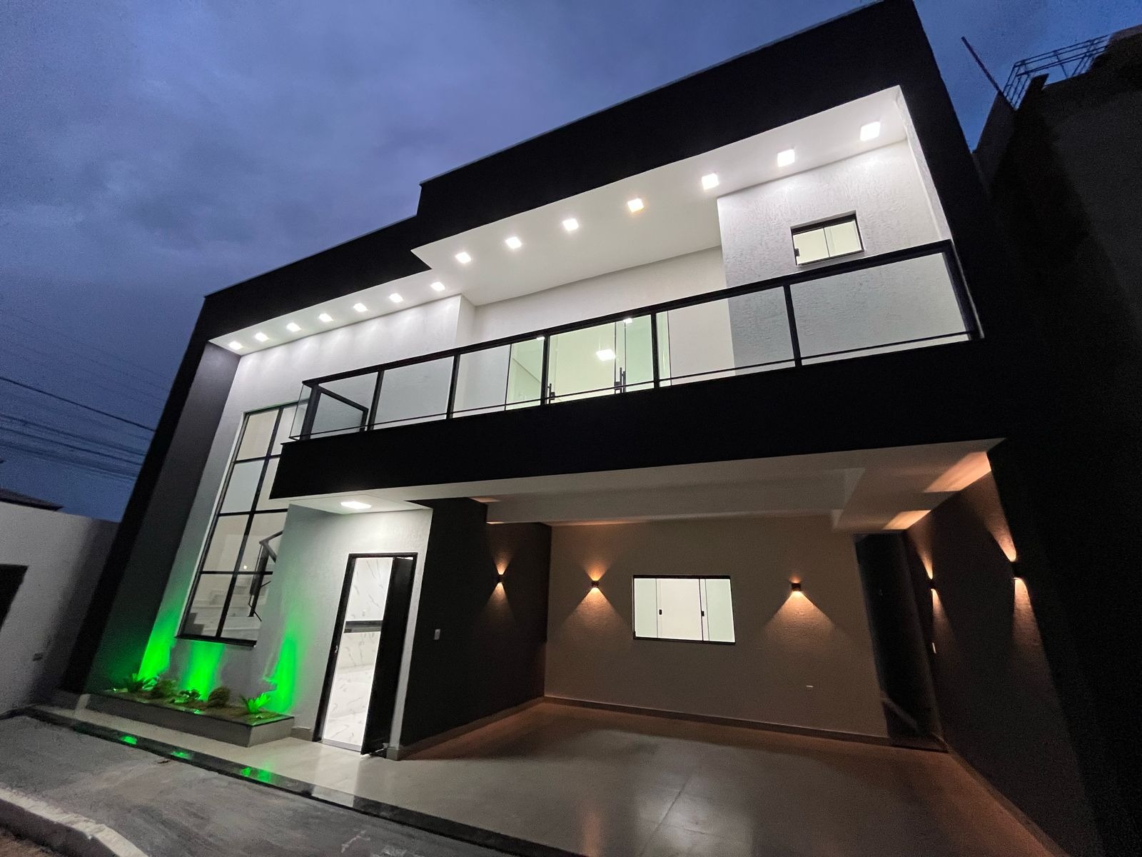 Casa nova chácara 42 vicente pires 4 quartos 4 suítes 4 vaga