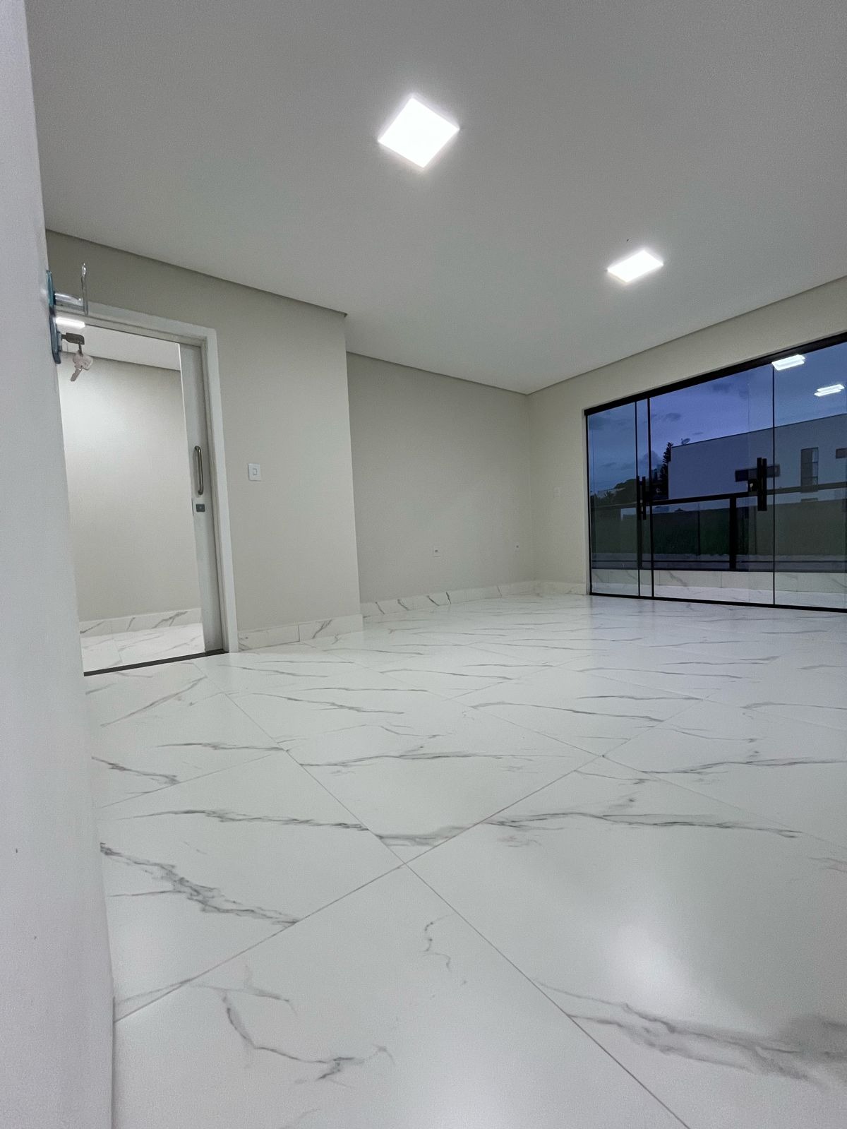 Casa nova chácara 42 vicente pires 4 quartos 4 suítes 4 vaga