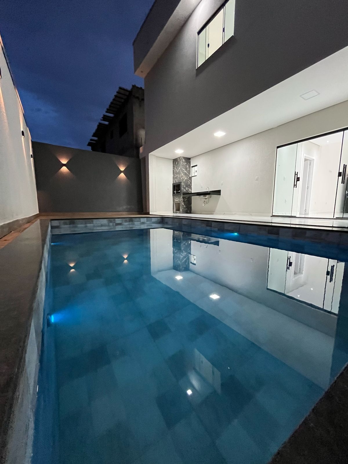Casa Nova Chácara 42 Vicente Pires 4 Quartos 4 Suítes 4 Vagas 235m² Piscina