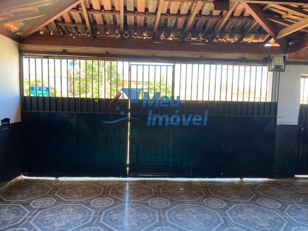 Qr 508 samambaia sul casa 2 quartos 2 vagas 150m² área de se