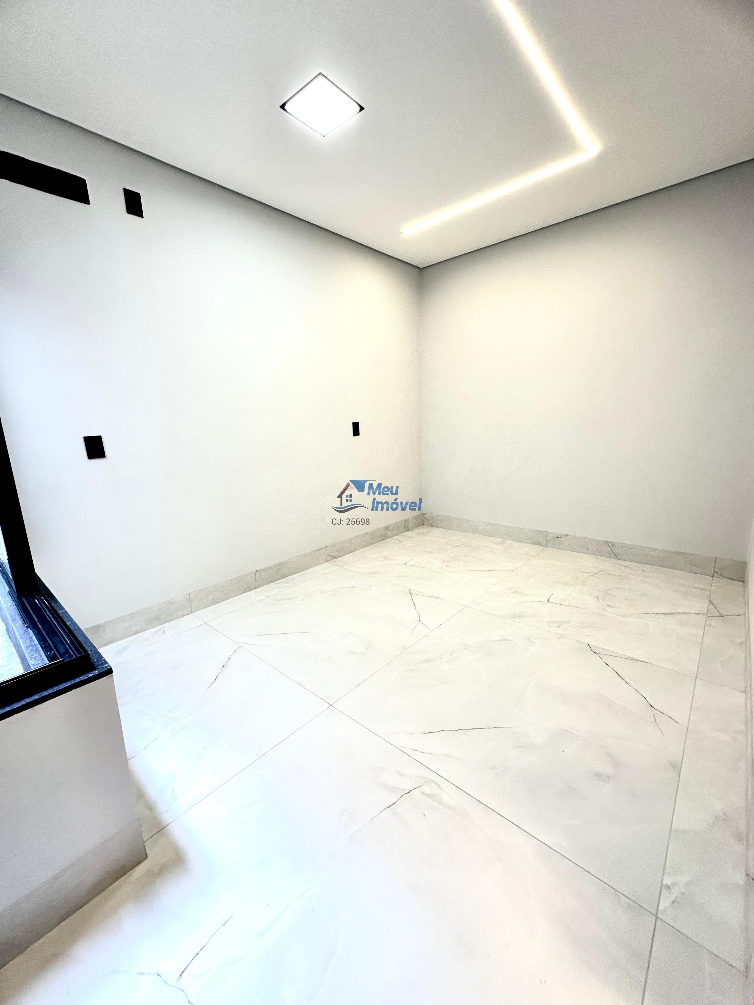 Qr 602 samambaia norte casa 3 quartos 2 vagas 107m² área gou