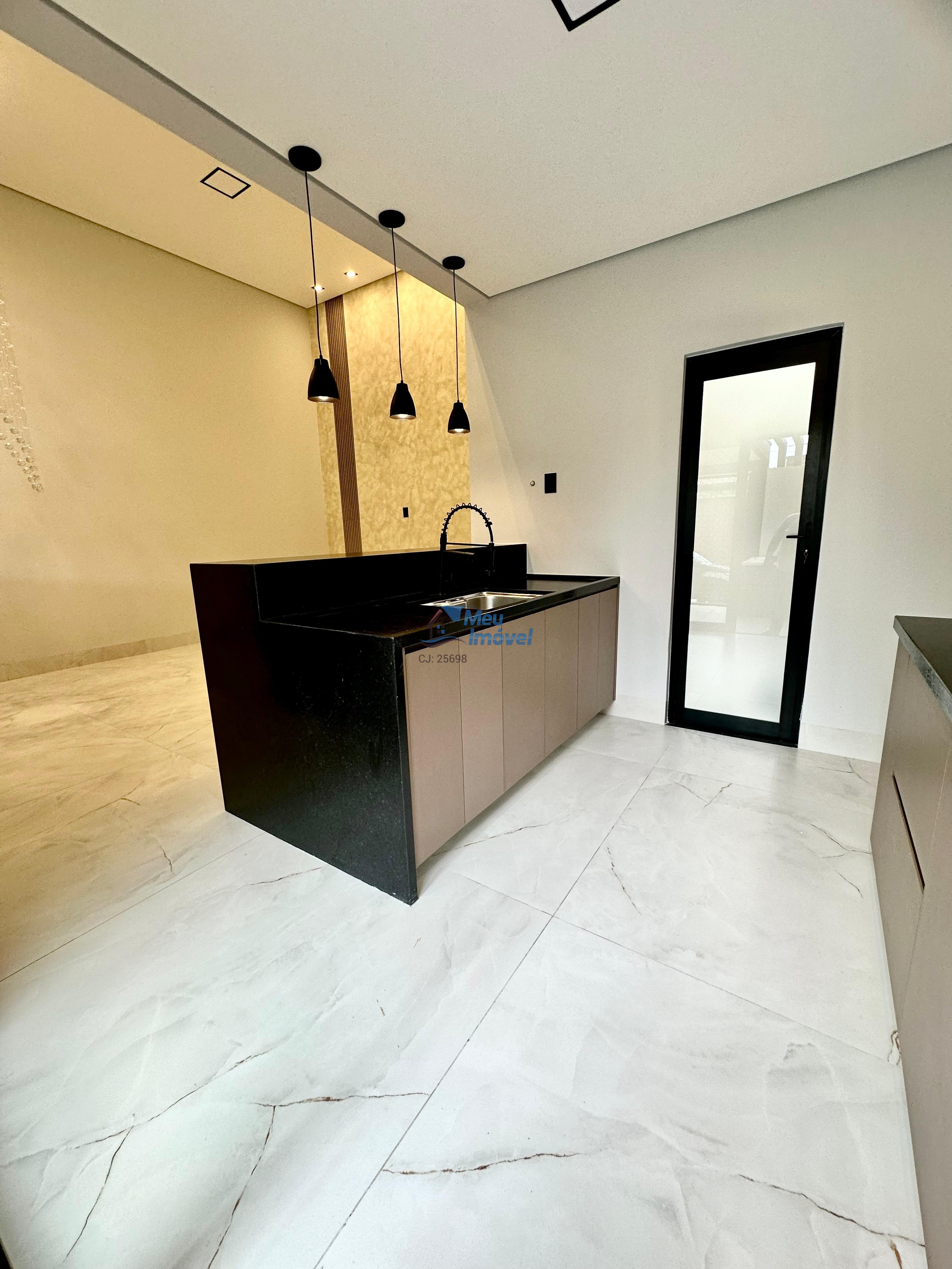Qr 602 samambaia norte casa 3 quartos 2 vagas 107m² área gou