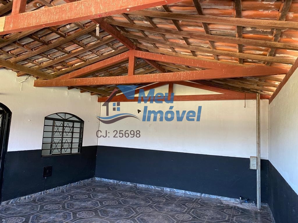 Qr 508 samambaia sul casa 2 quartos 2 vagas 150m² área de se