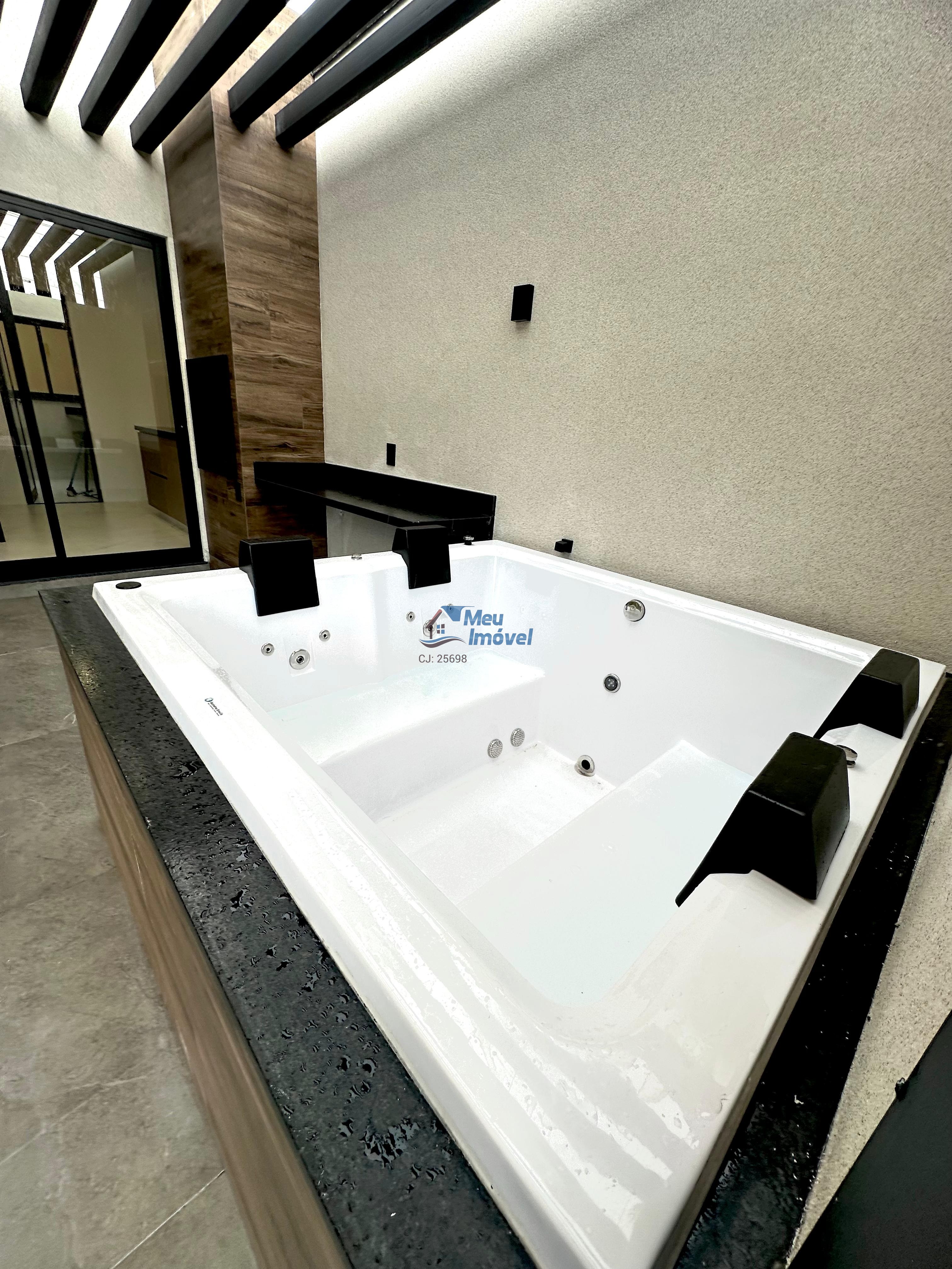 QR 602 Samambaia Norte Casa 3 Quartos 2 Vagas 107m² Área Gourmet Ofurô Closet