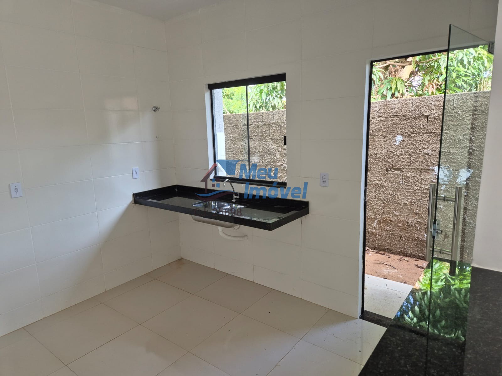 Setor leste luziânia casa 2 quartos 1 suíte 1 vaga 112m² coz