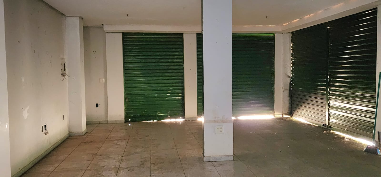 QD 803 Recanto das Emas Prédio 6 Quartos 112,50m² Térreo Locação