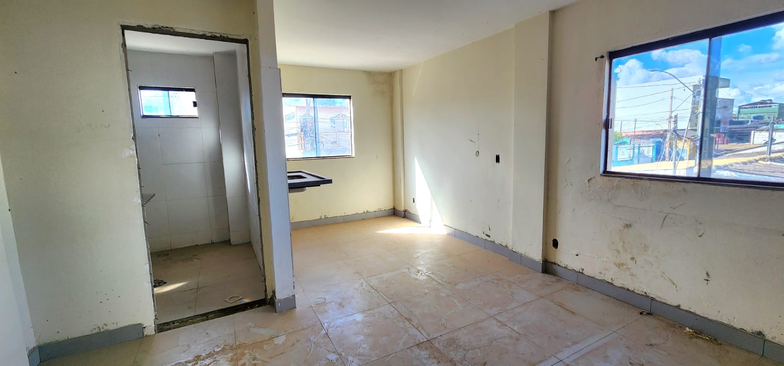 QD 803 Recanto das Emas Prédio 6 Quartos 112,50m² Térreo Locação