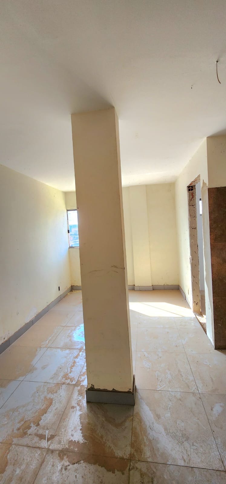 QD 803 Recanto das Emas Prédio 6 Quartos 112,50m² Térreo Locação