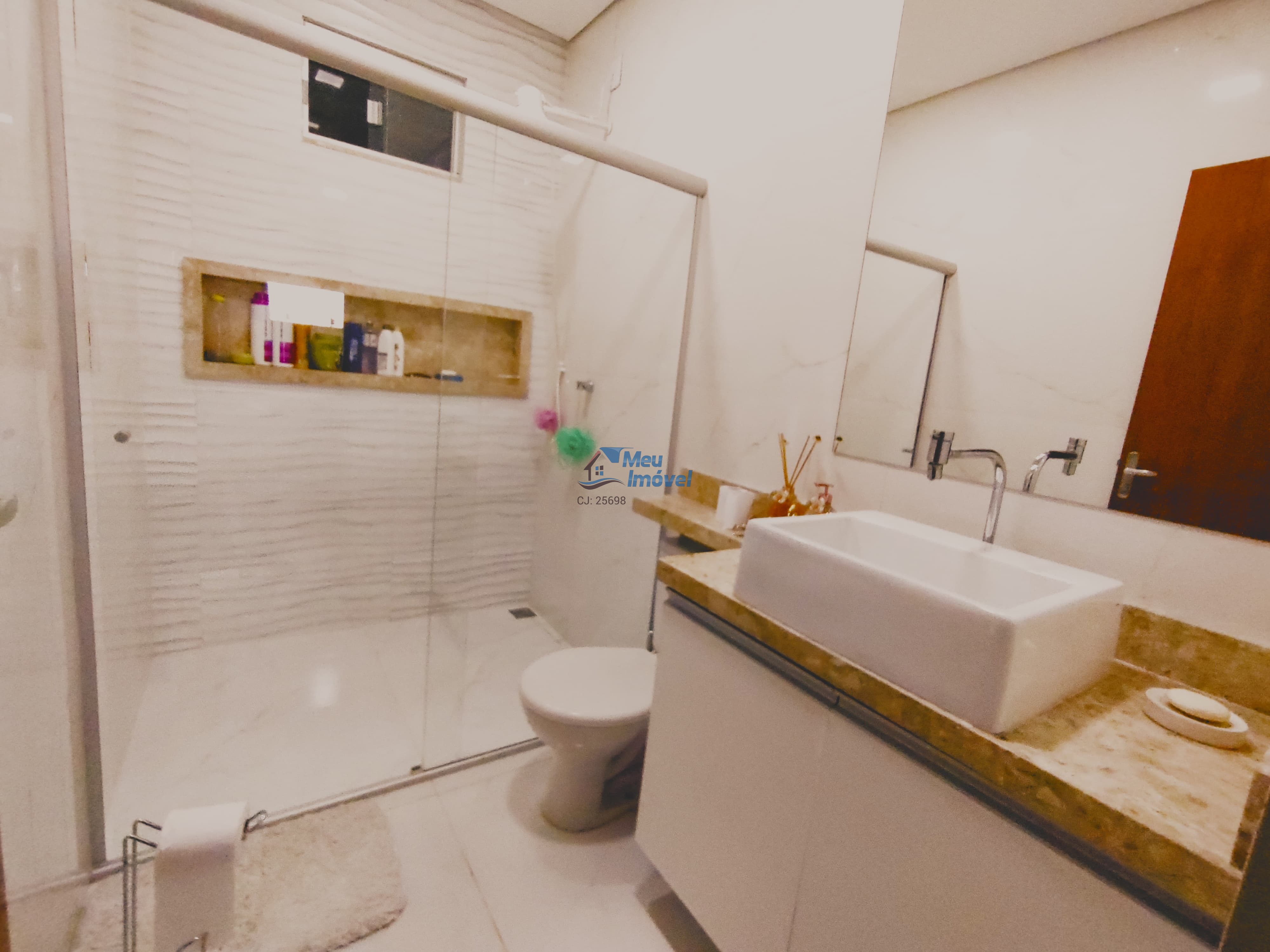 Qnp 30 conjunto h ceilândia sul casa 3 quartos 3 suítes 135m