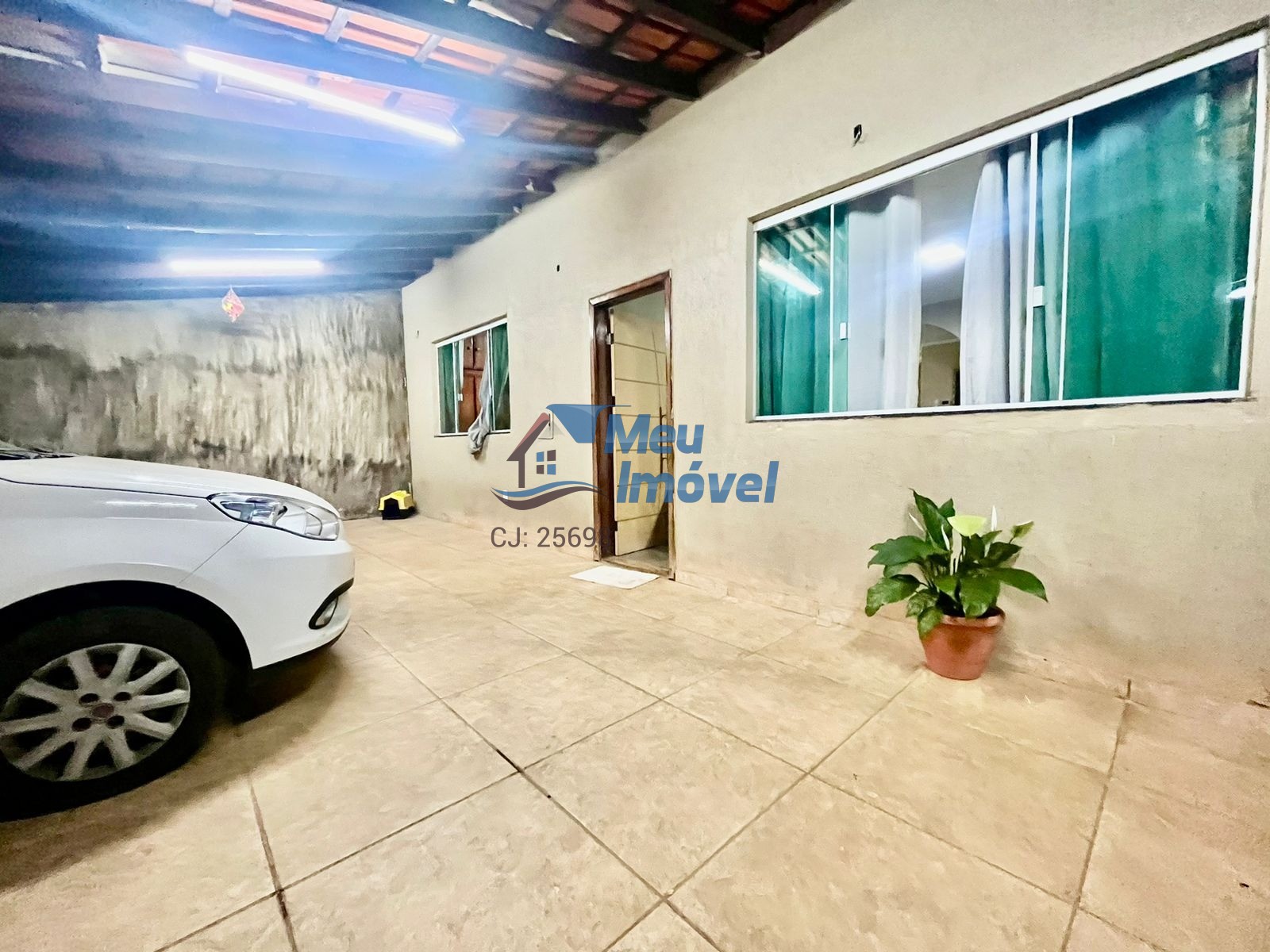 QNM 19 Ceilândia Sul Casa 3 Quartos 1 Suíte Vaga Lote 250m² Porcelanato Copa