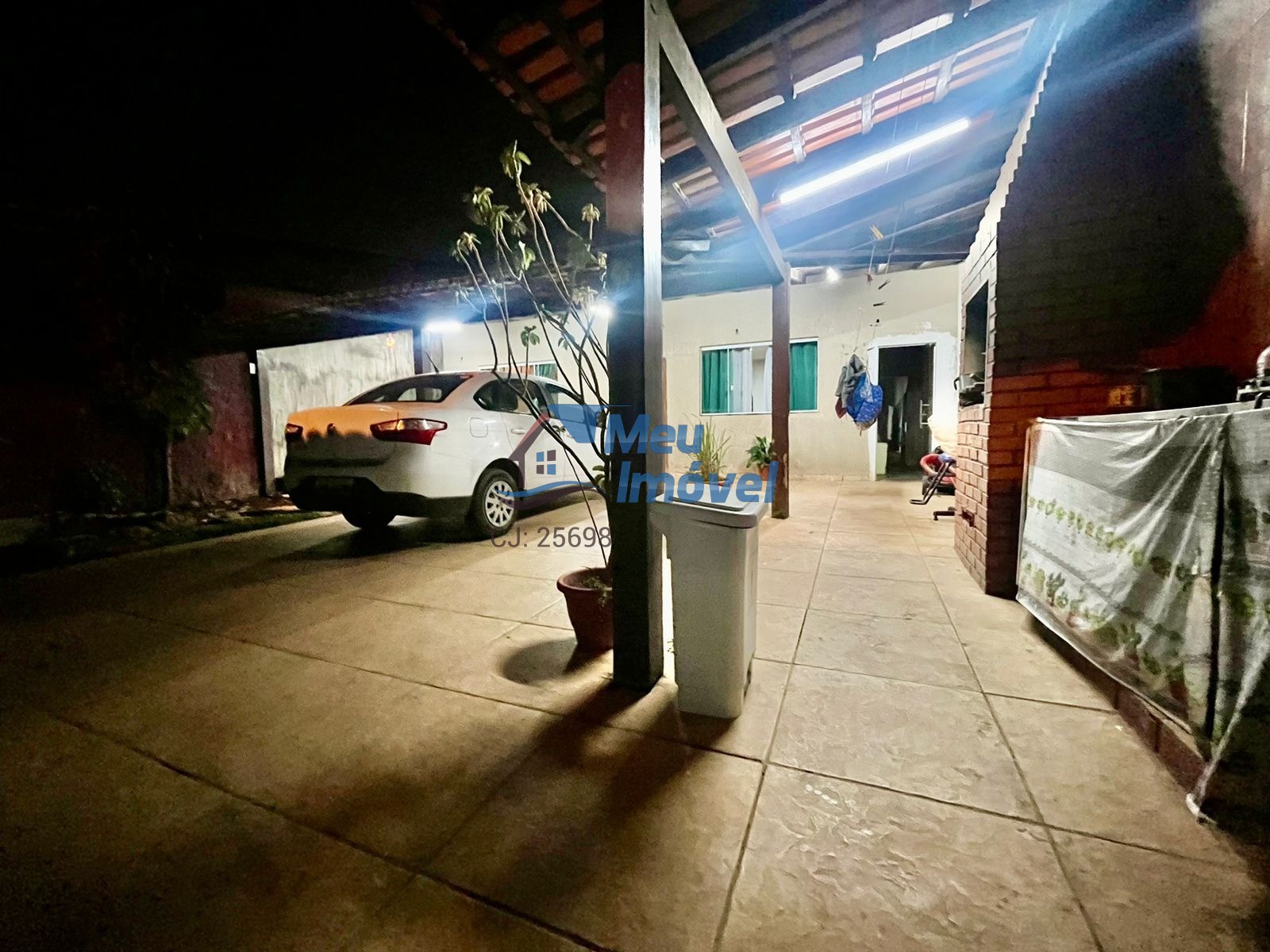QNM 19 Ceilândia Sul Casa 3 Quartos 1 Suíte Vaga Lote 250m² Porcelanato Copa
