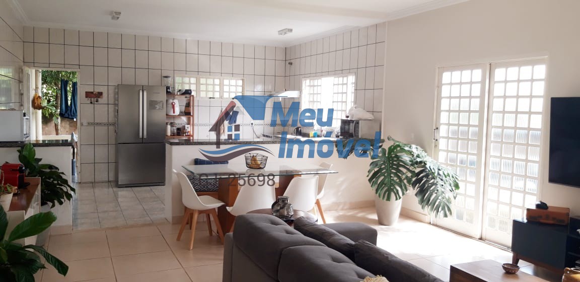 Cond Solar dos montes Arniquieras SHA CJ5 CH133 LT07 casa de laje com 5 quartos
