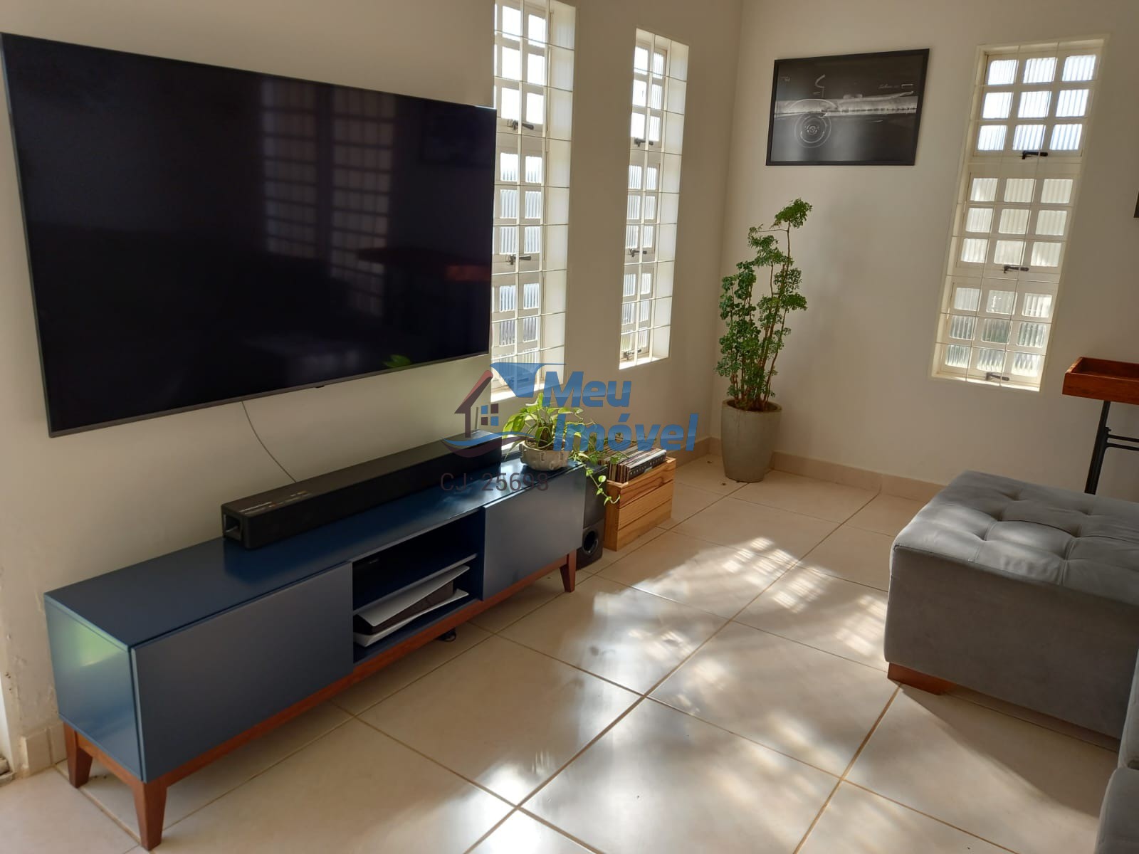 Cond Solar dos montes Arniquieras SHA CJ5 CH133 LT07 casa de laje com 5 quartos