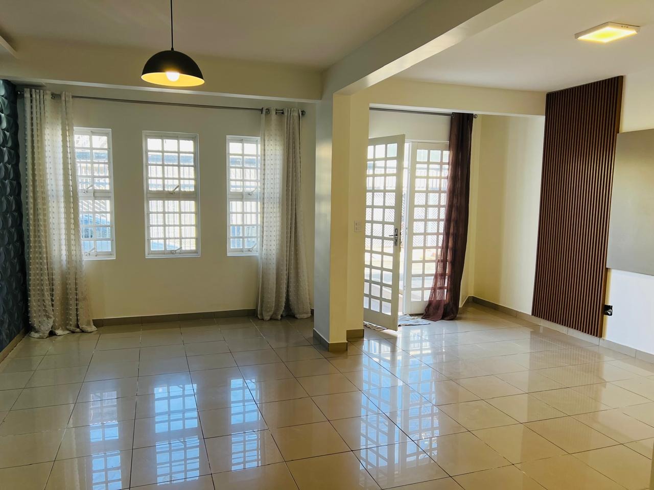 Casa, 4 quartos, 300 m² - Foto 1