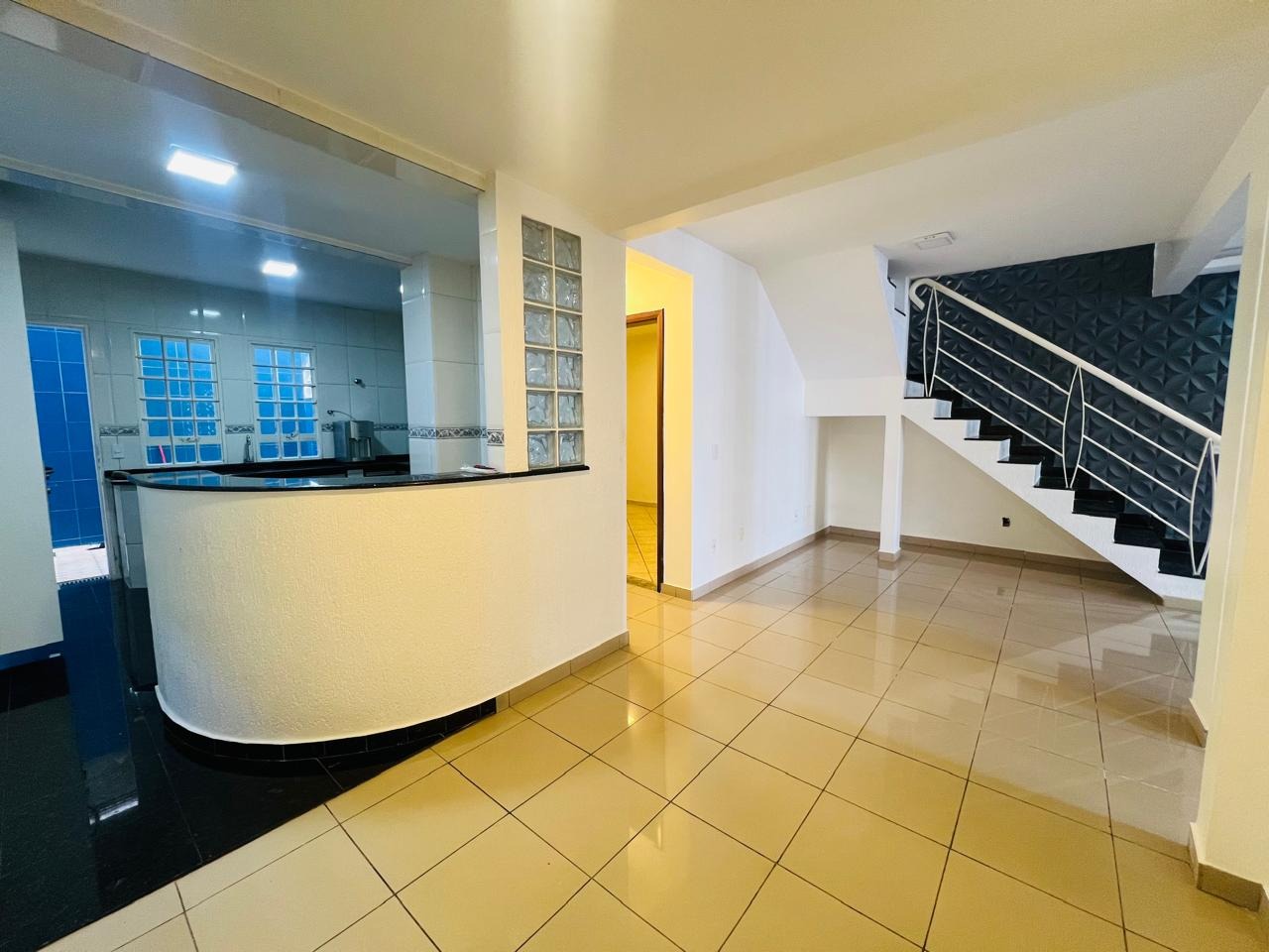 Casa, 4 quartos, 300 m² - Foto 8