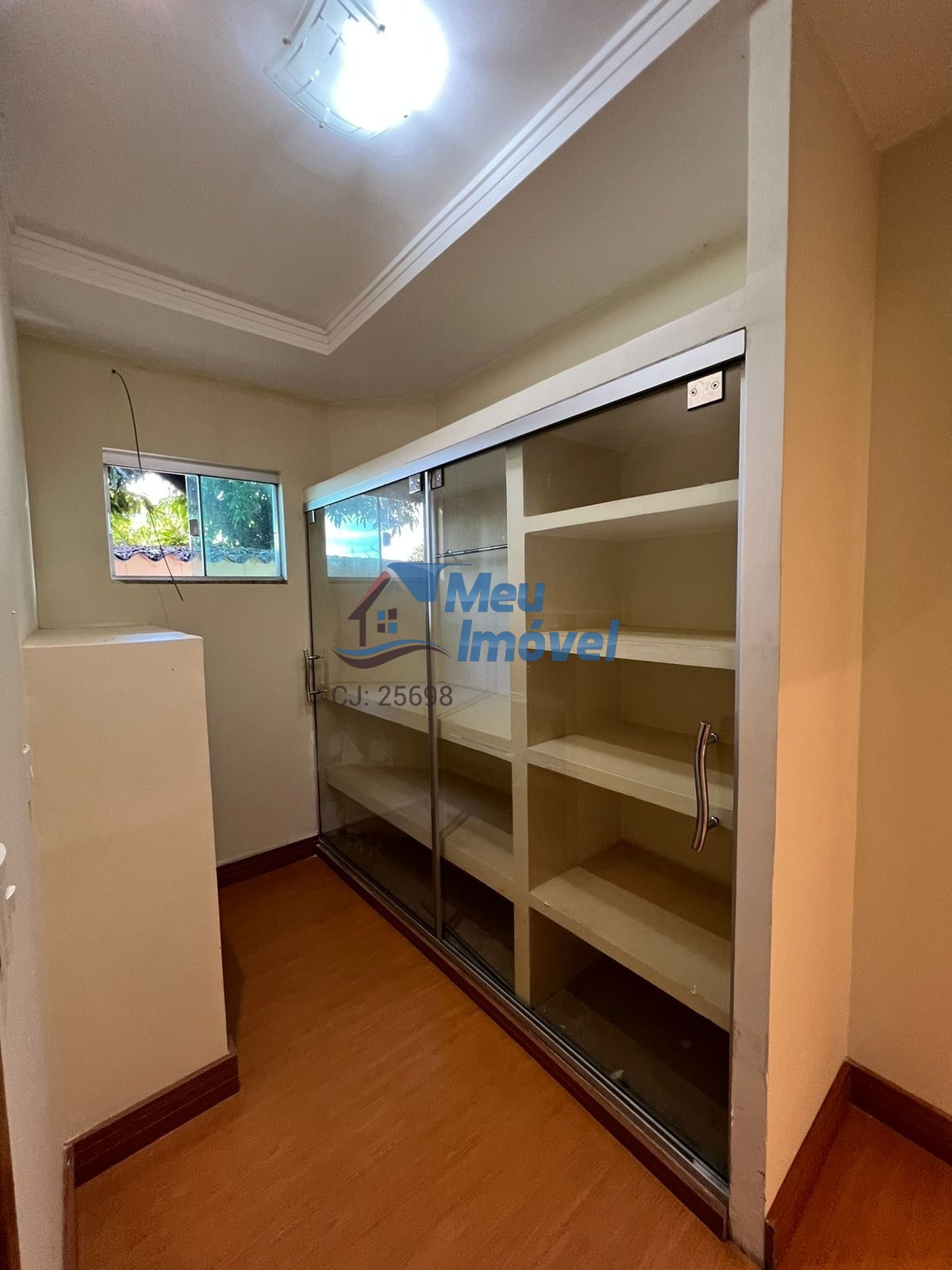 Bernardo Sayão Casa 4 Quartos 4 Suítes e uma Master 260m² Varanda 4 vagas