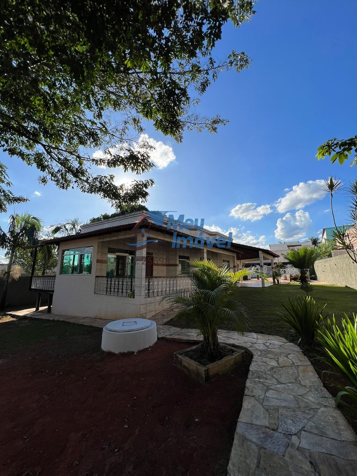 Bernardo Sayão Casa 4 Quartos 4 Suítes e uma Master 260m² Varanda 4 vagas