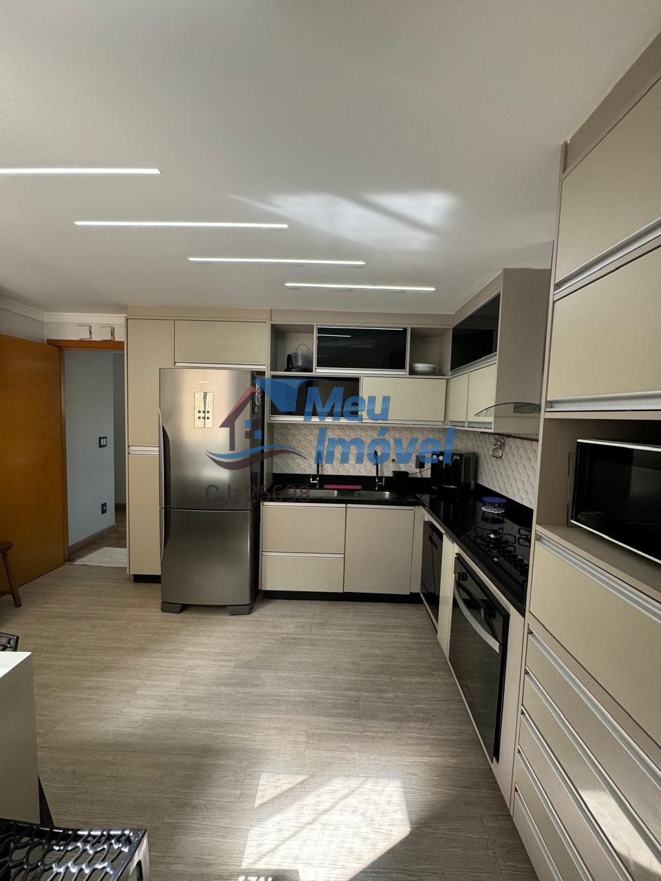 Avenida das Araucárias Península 4 Quartos 2 Suítes 2 Vagas 158m² Varanda Lazer