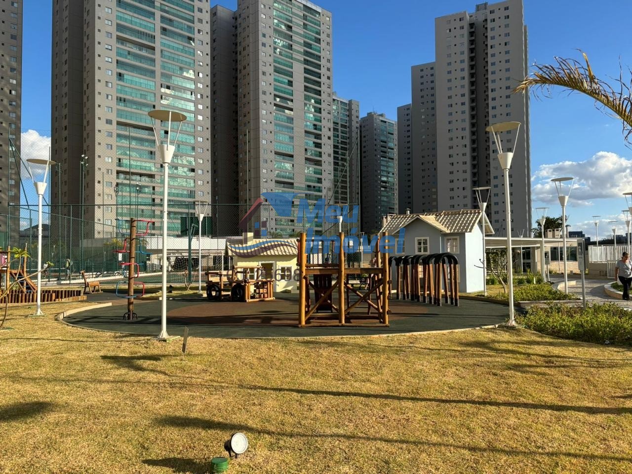 Avenida das Araucárias Península 4 Quartos 2 Suítes 2 Vagas 158m² Varanda Lazer