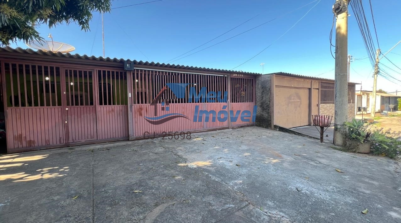 Qr 309 recanto das emas casa 3 quartos 4 vagas 150m² área go