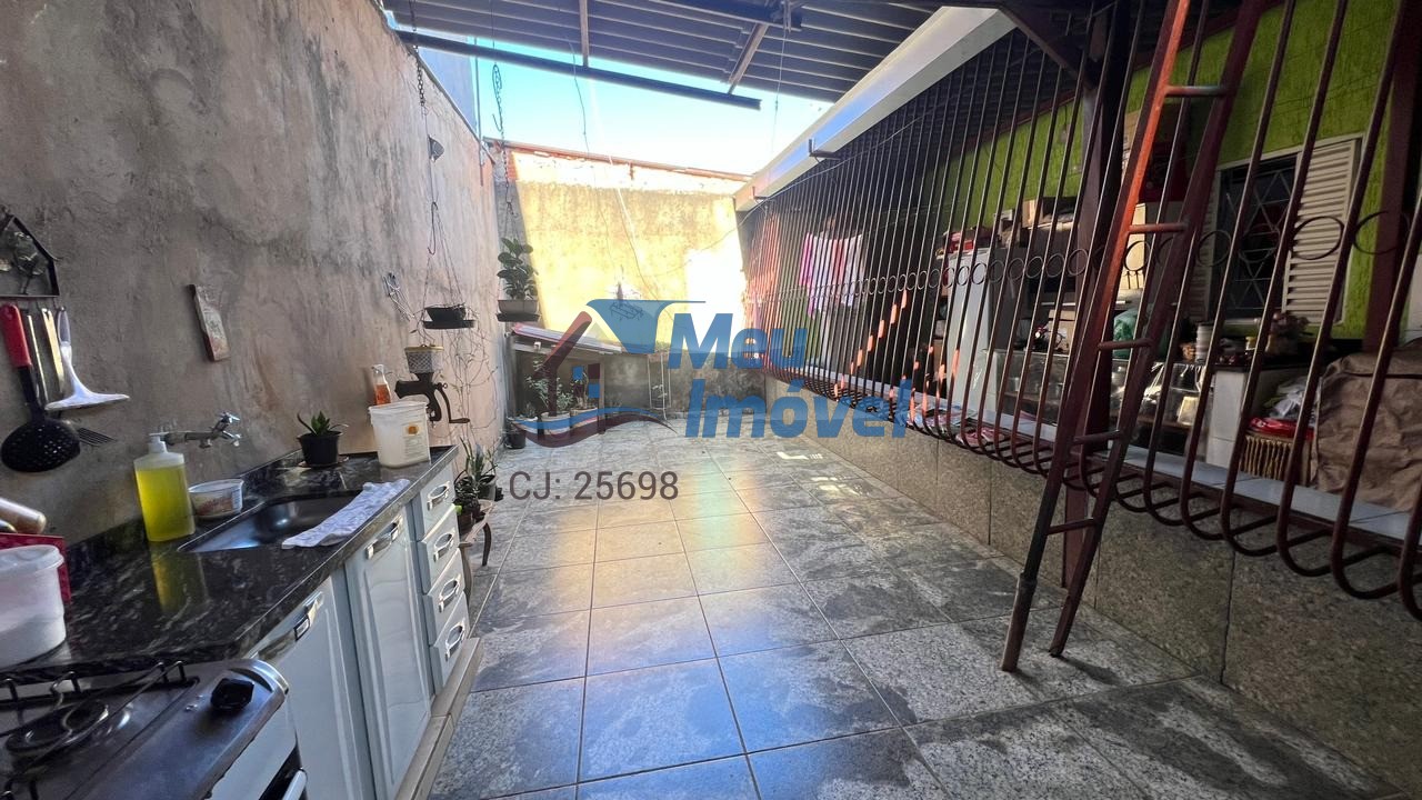 QR 309 Recanto das Emas Casa 3 Quartos 4 Vagas 150m² Área Gourmet Churrasqueira
