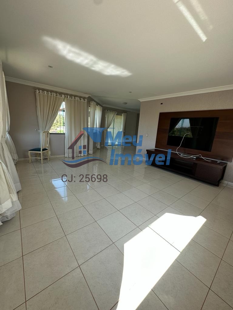 Brasília Condomínio Mini Granja do Torto 5 Quartos 2 Suítes 4 Vagas 600 m²